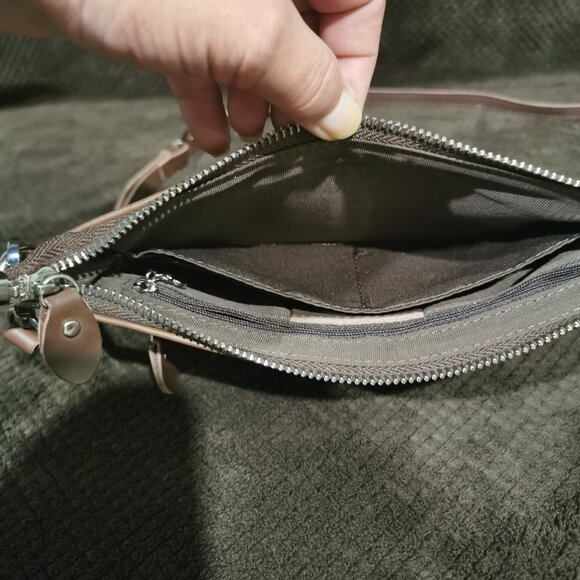 Brown/Silver Crossbody EUC #228 - Picture 5 of 9